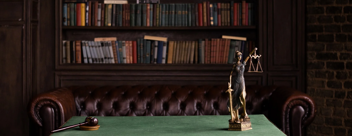 Как расторгнуть брак в Англии? С чего начать? Как делится имущество при разводе в Англии? Как долго длится бракоразводный процесс в Англии? Каков порядок решения финансовых споров? Расторжение брака в Великобритани. Как оформить развод в Великобритании? Как правильно оформить развод, раздел имущества, установить порядок общения с детьми, взыскать алименты в Великобритании?